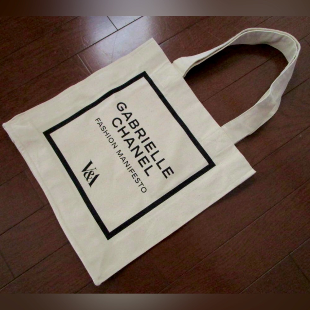 Chanel Gabrielle Tote V&A Museum Fashion Manifesto, White